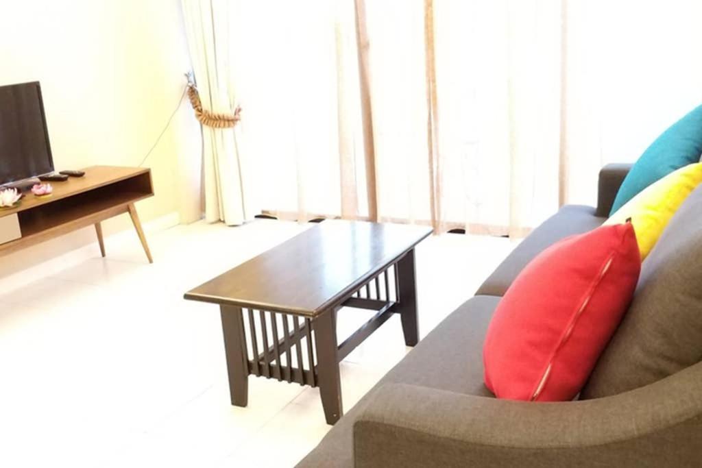 Poolview Resort Batu Ferringhi 502 - 2 Rooms Bagian luar foto