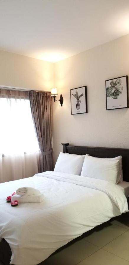 Poolview Resort Batu Ferringhi 502 - 2 Rooms Bagian luar foto